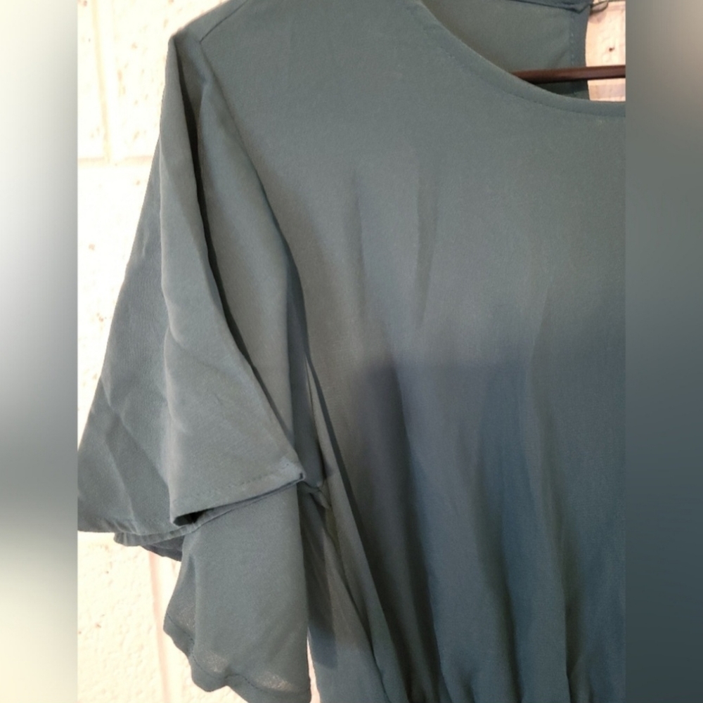 Green Dress - Picture 6 of 6
